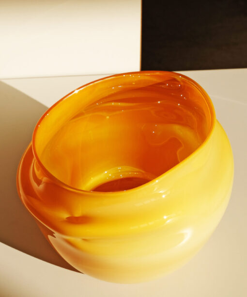 Alternative view of Amorf Krater Kase