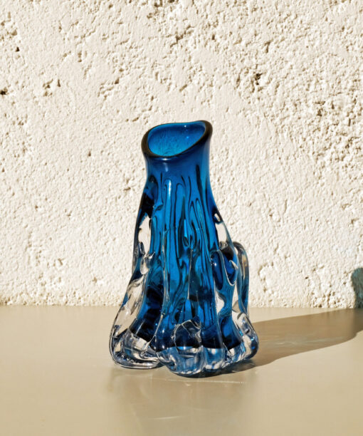 Short Flow Vase Sapphire Blue - Image 3
