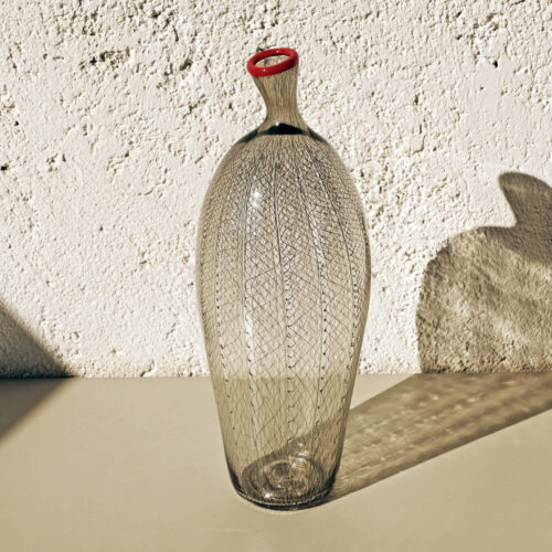 Linear Anatomy Vase Nebula Edition