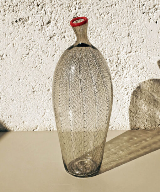 Linear Anatomy Vase Nebula Edition